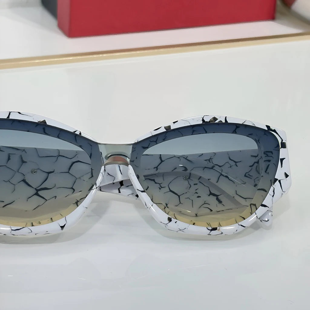 Sunglasses Women Stylish Tortoiseshell Frame Pink Lenses UV Protection Fashion Trendy Outdoor Summer Beach Driving Chic Retro